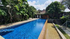 Rumah dijual dengan 7 kamar tidur di Jati Padang, Jakarta