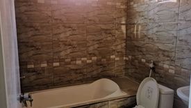 Rumah dijual dengan 4 kamar tidur di Babakan Madang, Jawa Barat