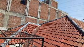 5 Bedroom House for rent in Menur Pumpungan, East Java