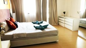 2 Bedroom Condo for rent in Nantiruj Tower, Khlong Toei, Bangkok near BTS Asoke