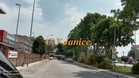 Warehouse / Factory for rent in Taman Klang Utama, Selangor