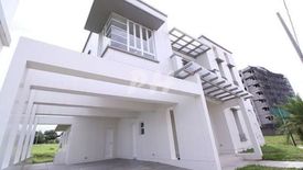 4 Bedroom House for sale in Pulong Santa Cruz, Laguna