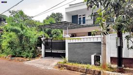 Rumah dijual dengan 4 kamar tidur di Papanggo, Jakarta