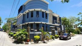 4 Bedroom House for sale in Poblacion, Metro Manila