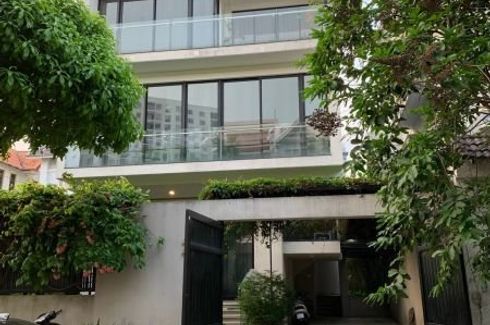 Cho thuê villa 6 phòng ngủ tại Phú Thuận, Quận 7, Hồ Chí Minh