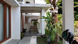 Rumah dijual dengan 4 kamar tidur di Margomulyo, Yogyakarta