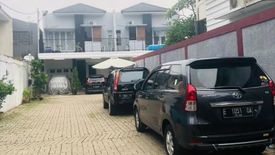 Rumah dijual dengan 3 kamar tidur di Jagakarsa, Jakarta