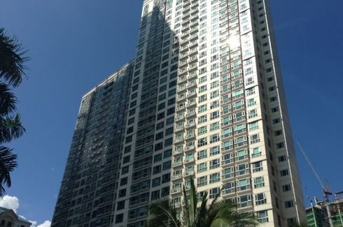 1 Bedroom Condo for sale in Forbeswood Heights, Bagong Tanyag, Metro Manila