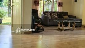 Rumah dijual dengan 4 kamar tidur di Babakan Madang, Jawa Barat