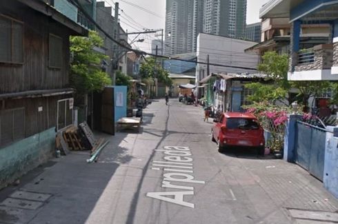 9 Bedroom House for sale in Urdaneta, Metro Manila near MRT-3 Ayala