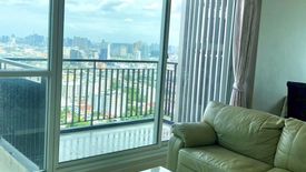 2 Bedroom Condo for sale in Life Ratchadapisek, Huai Khwang, Bangkok near MRT Huai Khwang