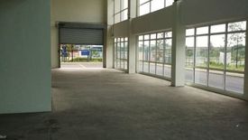 Warehouse / Factory for Sale or Rent in Petaling Jaya, Selangor