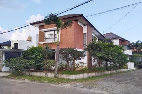 Rumah dijual dengan 5 kamar tidur di Antapani Tengah, Jawa Barat