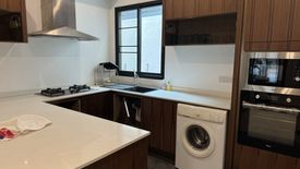 3 Bedroom Townhouse for sale in Baan Klangkrung Thonglor, Khlong Tan Nuea, Bangkok near BTS Thong Lo