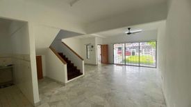 4 Bedroom House for sale in Petaling Jaya, Selangor