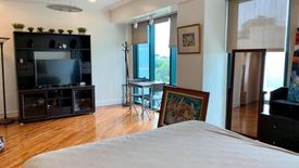 Condo for rent in Poblacion, Metro Manila near MRT-3 Buendia