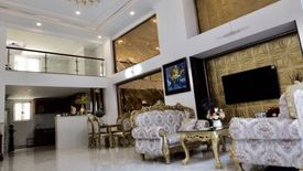 6 Bedroom Townhouse for sale in Phuong 10, Ho Chi Minh