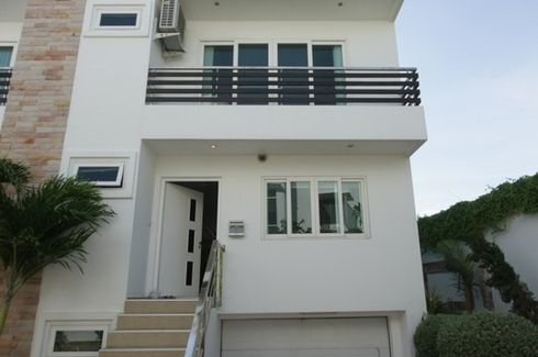 House for rent in Na Kluea, Chonburi