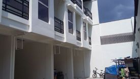 3 Bedroom Townhouse for sale in West Triangle, Metro Manila near MRT-3 North Avenue