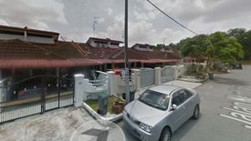 3 Bedroom House for rent in Ulu Tiram, Johor