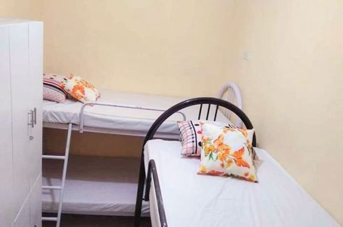 1 Bedroom Apartment for rent in South Cembo, Metro Manila near MRT-3 Guadalupe