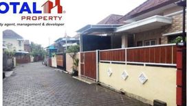 Rumah dijual dengan 2 kamar tidur di Abianbase, Bali