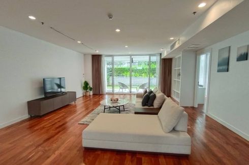 4 Bedroom Condo for rent in Ekamai Gardens, Phra Khanong Nuea, Bangkok near BTS Ekkamai