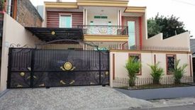 Rumah dijual dengan 5 kamar tidur di Jatinegara, Jakarta