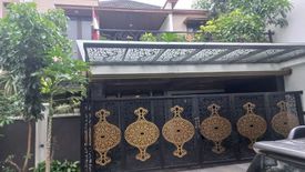 Rumah dijual dengan 6 kamar tidur di Cinere, Jawa Barat