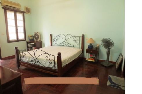 Cho thuê nhà riêng 3 phòng ngủ tại Hàng Trống, Quận Hoàn Kiếm, Hà Nội
