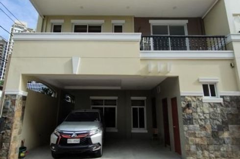 4 Bedroom Townhouse for sale in Kristong Hari, Metro Manila