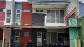 Townhouse dijual dengan 7 kamar tidur di Cengkareng Timur, Jakarta
