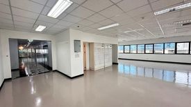 Office for rent in Sorachai Building Sukhumvit, Khlong Tan Nuea, Bangkok near BTS Ekkamai