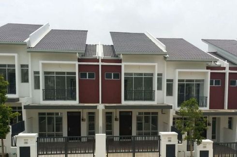 4 Bedroom House for sale in Rawang, Selangor
