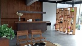 Komersial dijual dengan 4 kamar tidur di Cengkareng Barat, Jakarta