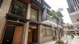 5 Bedroom Townhouse for sale in Kristong Hari, Metro Manila