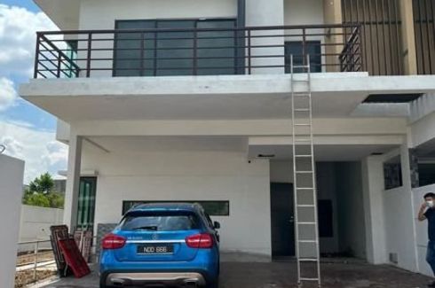 7 Bedroom House for sale in Johor