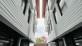 5 Bedroom Townhouse for sale in Don Manuel, Metro Manila