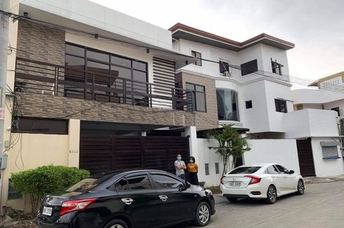 20 Bedroom House for sale in Pinagbuhatan, Metro Manila