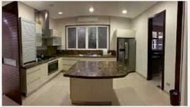 5 Bedroom House for sale in Dasmariñas North, Metro Manila near MRT-3 Magallanes