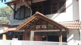 Rumah dijual dengan 3 kamar tidur di Cibeureum, Jawa Barat