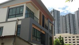 4 Bedroom House for sale in Huai Khwang, Bangkok near MRT Huai Khwang