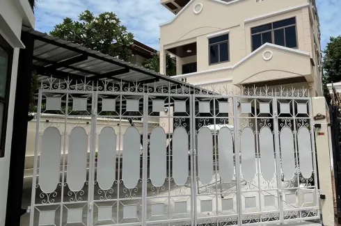 5 Bedroom House for rent in Khlong Toei, Bangkok near BTS Nana