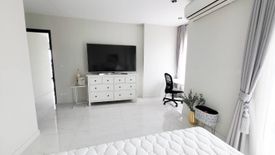 3 Bedroom Condo for sale in C Ekkamai, Khlong Tan Nuea, Bangkok near BTS Ekkamai