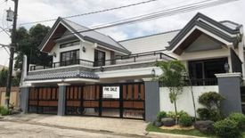 6 Bedroom House for sale in Moonwalk, Metro Manila