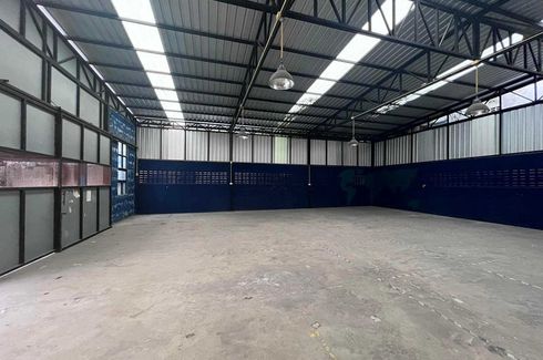 Warehouse / Factory for rent in Hua Mak, Bangkok near MRT Lam Sali