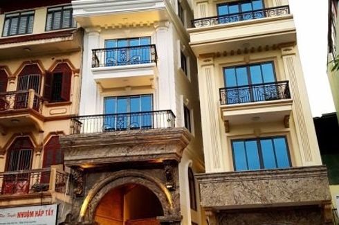 5 Bedroom Townhouse for rent in Trung Hoa, Ha Noi
