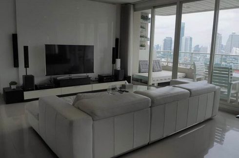 3 Bedroom Condo for rent in Bang Lamphu Lang, Bangkok