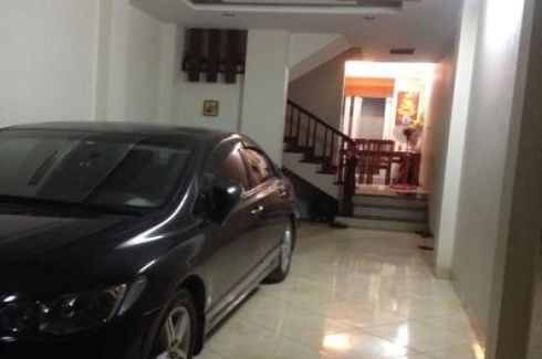 6 Bedroom House for sale in Lang Thuong, Ha Noi