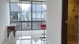 Townhouse dijual atau disewa dengan 3 kamar tidur di Lebak Bulus, Jakarta